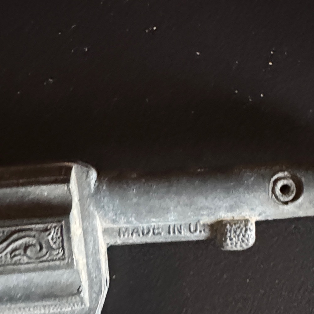 Vintage Toy Revolver Set - Picture 6 of 7